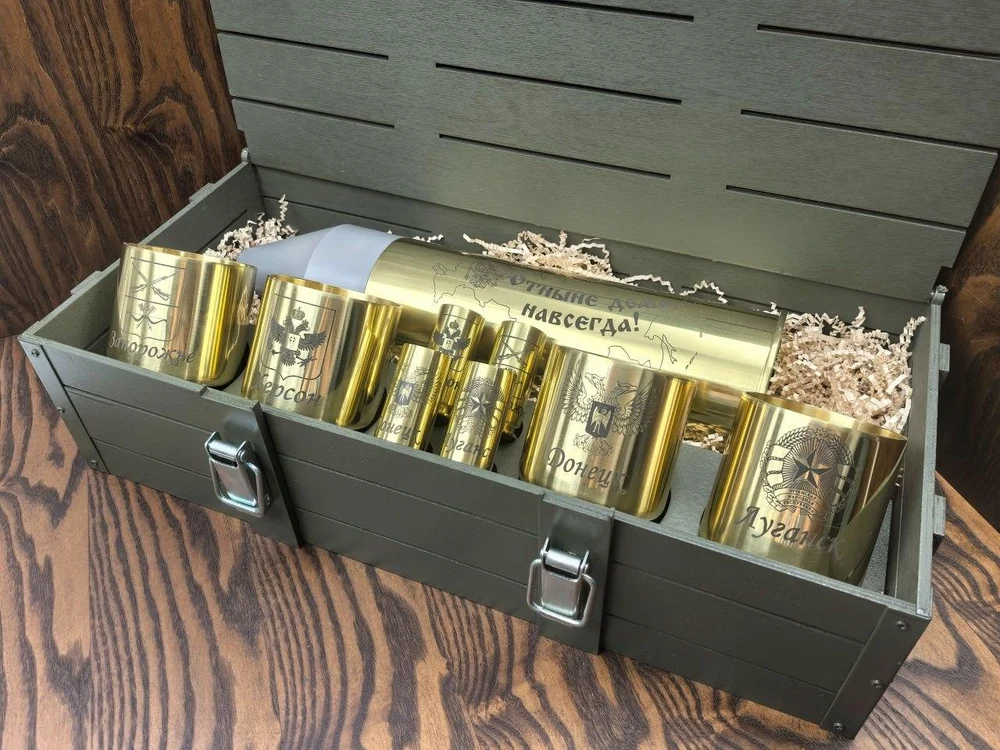 Меганабор стопок из гильз