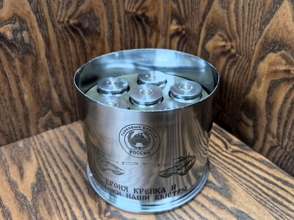 Набор стопок в танковой гильзе